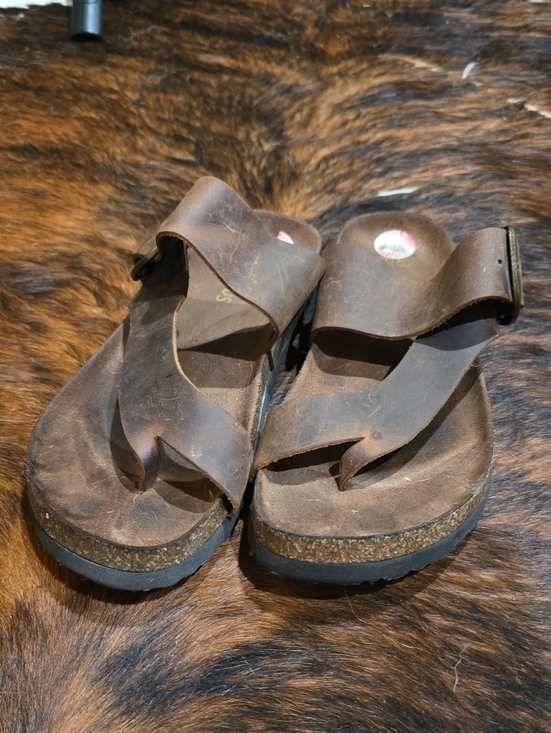 Shoes - Brown Leather Thong Sandals